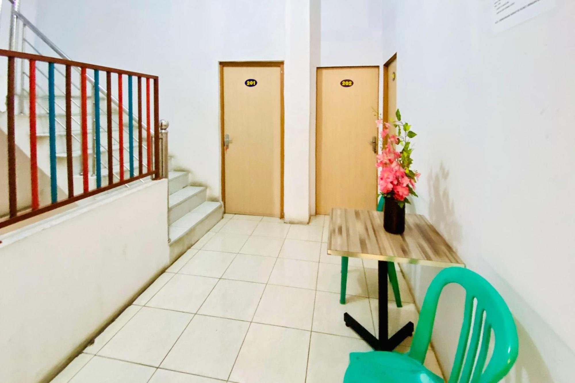 Reddoorz At Star Hill Inn Syariah Tebing Tinggi Rantau Laban Ngoại thất bức ảnh