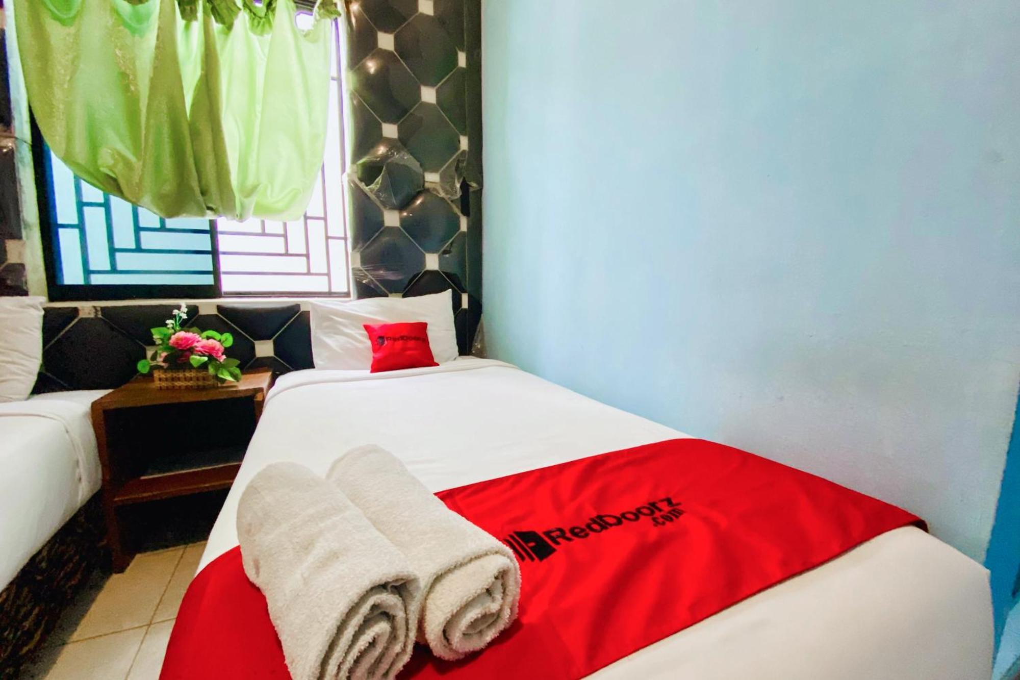 Reddoorz At Star Hill Inn Syariah Tebing Tinggi Rantau Laban Ngoại thất bức ảnh
